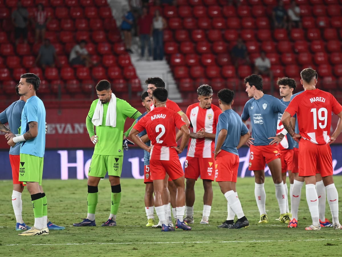 Almería 2-5 Castellón: Guantazo histórico