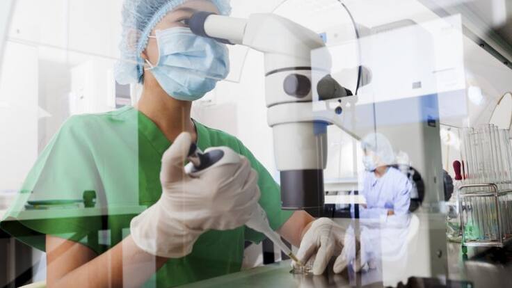 Entrevista a Carlos Camps, presidente de la Asociación Española de Investigación sobre el Cáncer