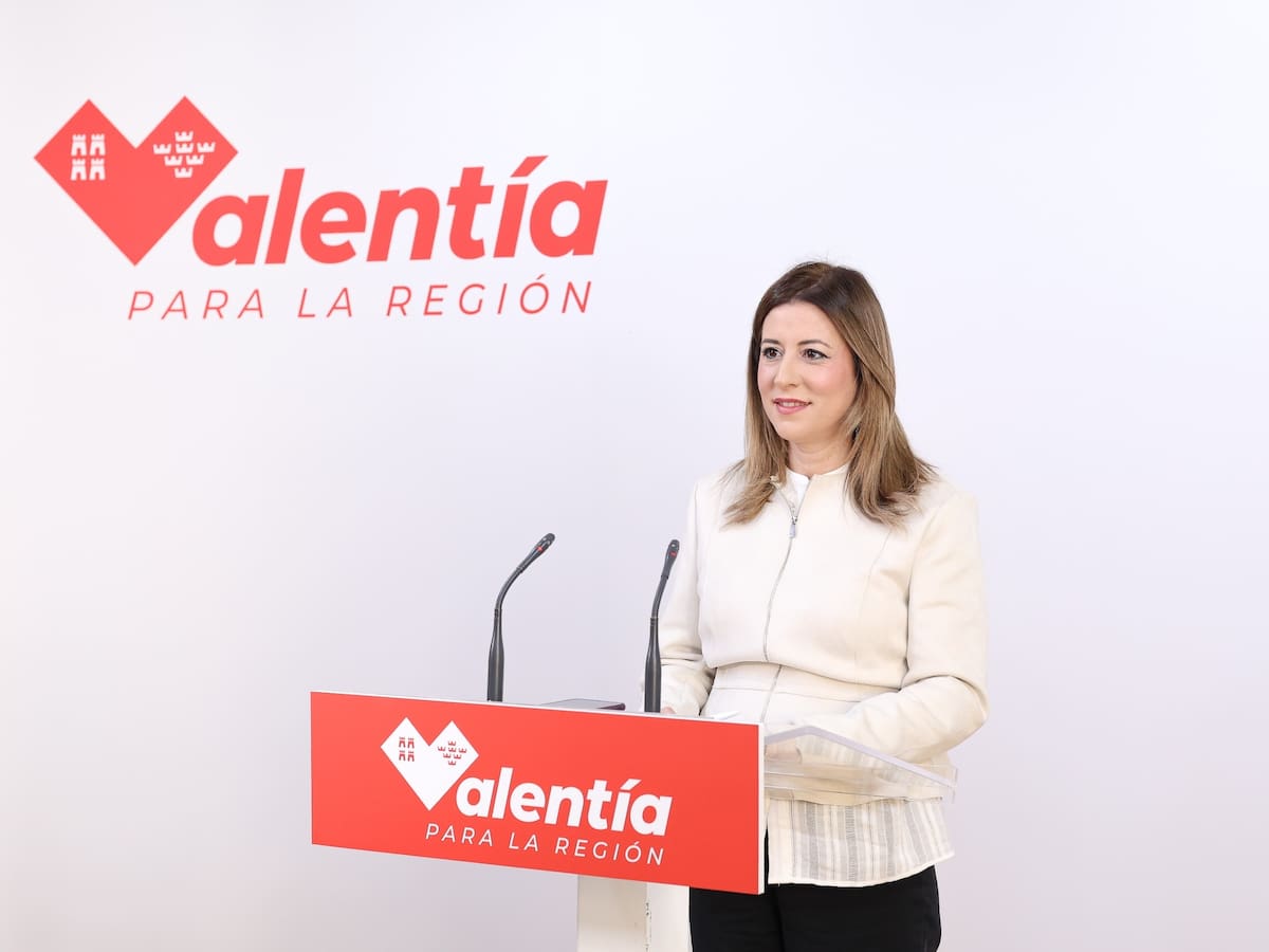 El PSOE acusa al Gobierno regional de “retener” 2,5 millones para la regularización de inmigrantes