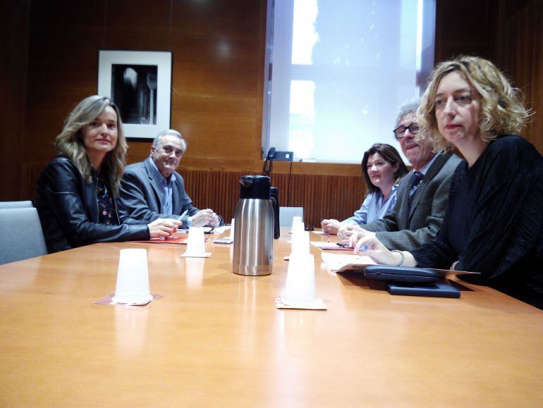 PSOE y CHA solo se han reunido con IU en esta convocatoria, a la que no ha acudido Podemos