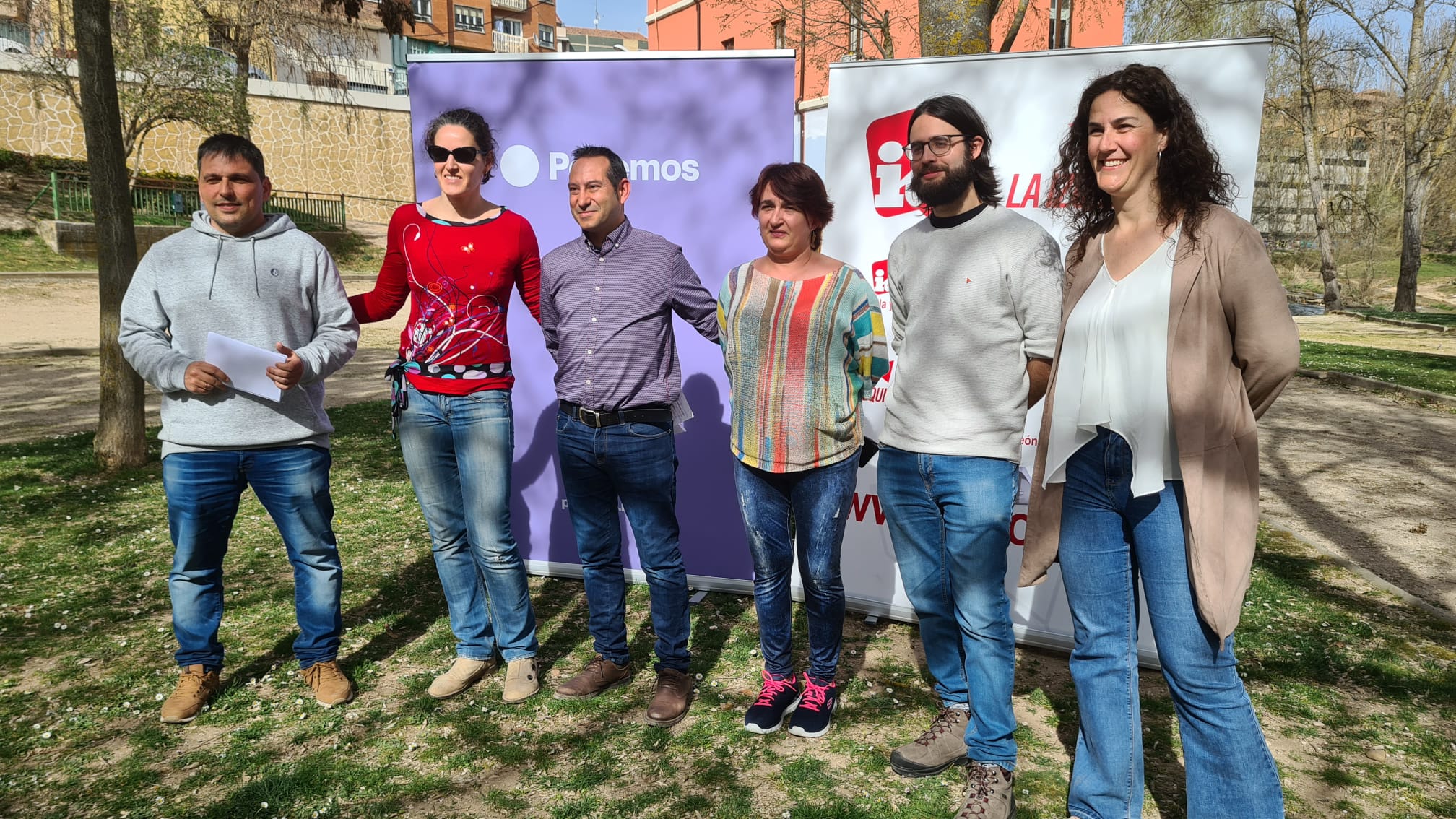 De izda a dcha Jorge Melero, Laura del Pozo, Andrés Gonzalo, Mª Ángeles Pizarro, Carlos Medina y Vanesa González