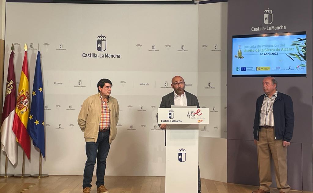 Momento durante la Jornada de Promoción del Aceite de la Sierra de Alcaraz, en la Casa Perona (Albacete)