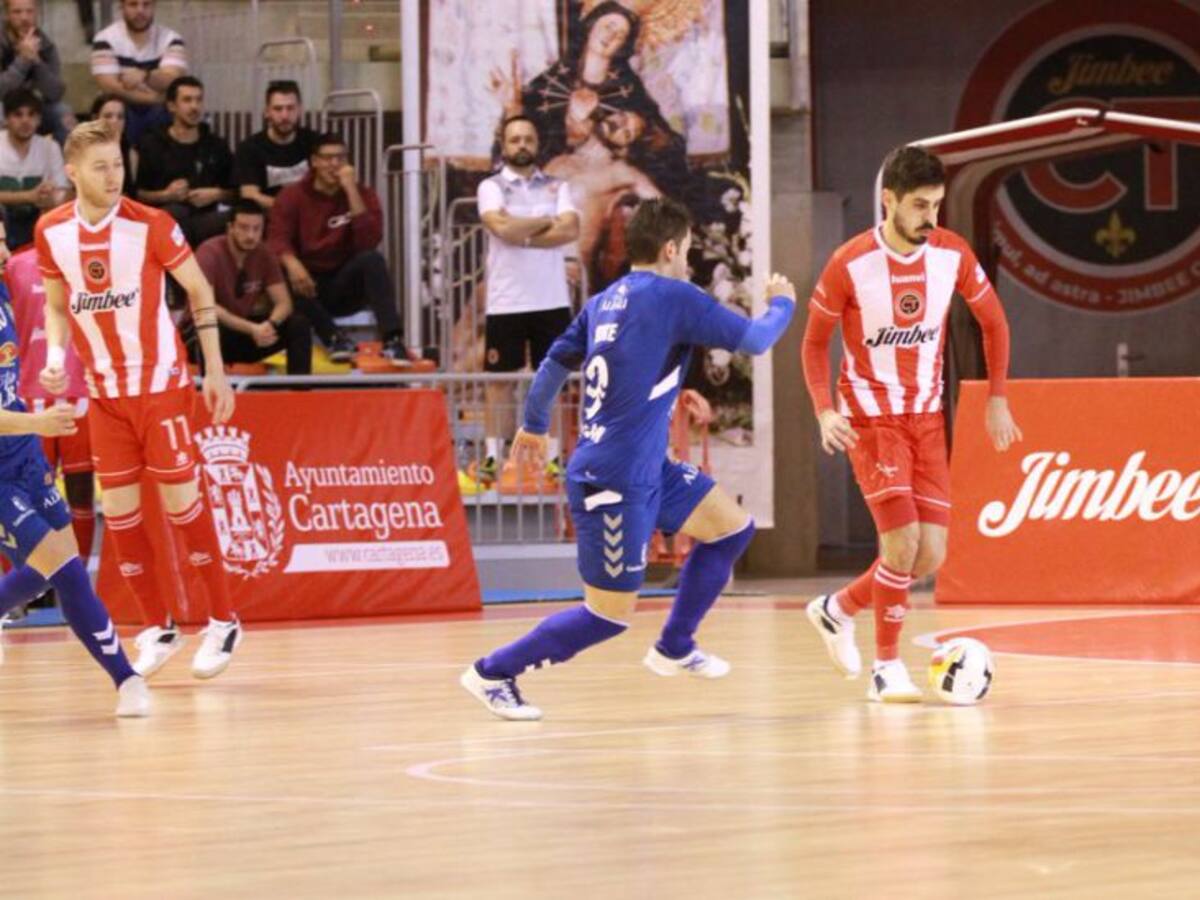 El Jimbee Cartagena no quiere despegarse del playoff ante un rival directo