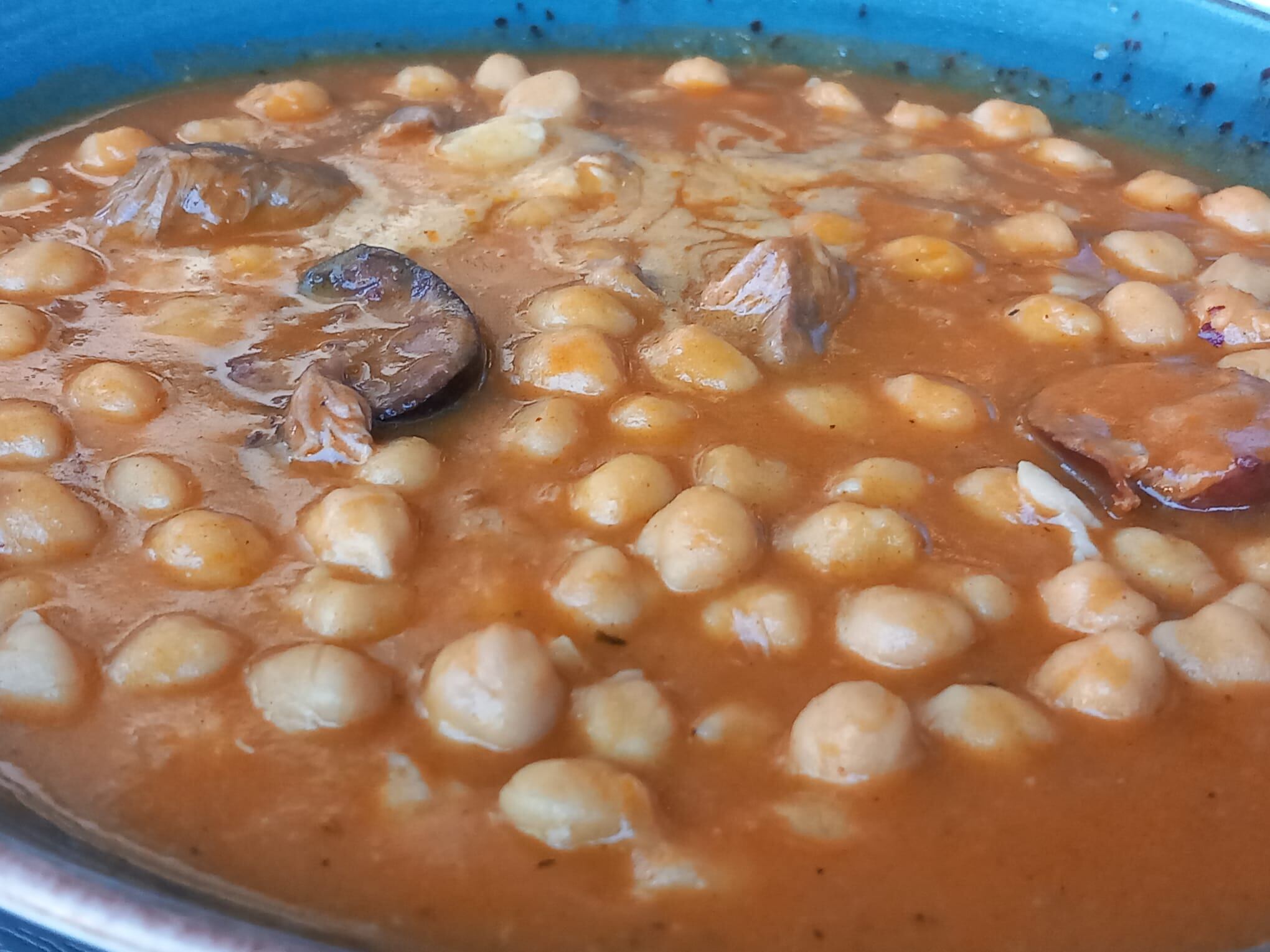 Garbanzos con carrillá