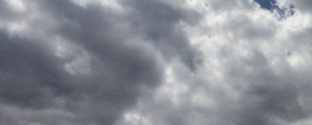 Hoy tendremos cielos cubiertos y se prevén lluvias y tormentas