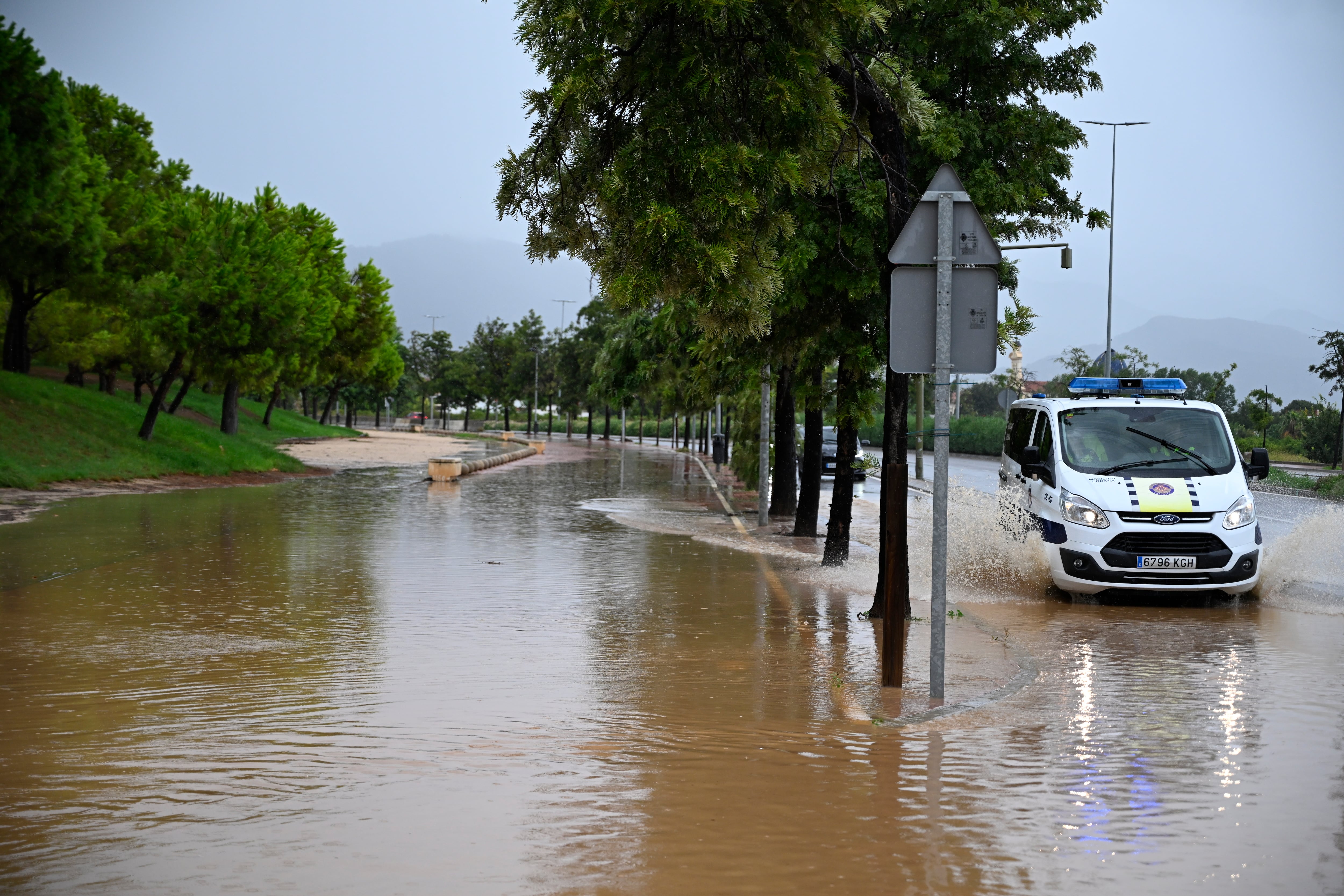 Vista de una calle inundada en Castellón de la Plana