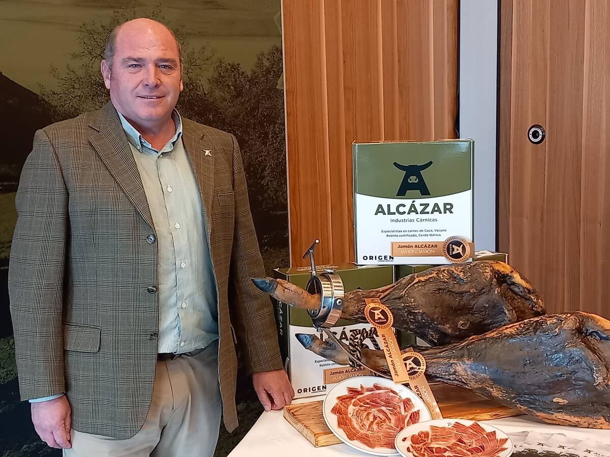 Entrevista con los responsables de Cárnicas Alcázar