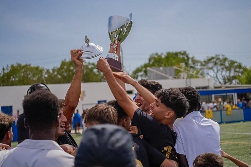 Els jugadors menorquins van poder aixecar la Copa Illes Balears l'any passat i ara volen repetir la gesta.