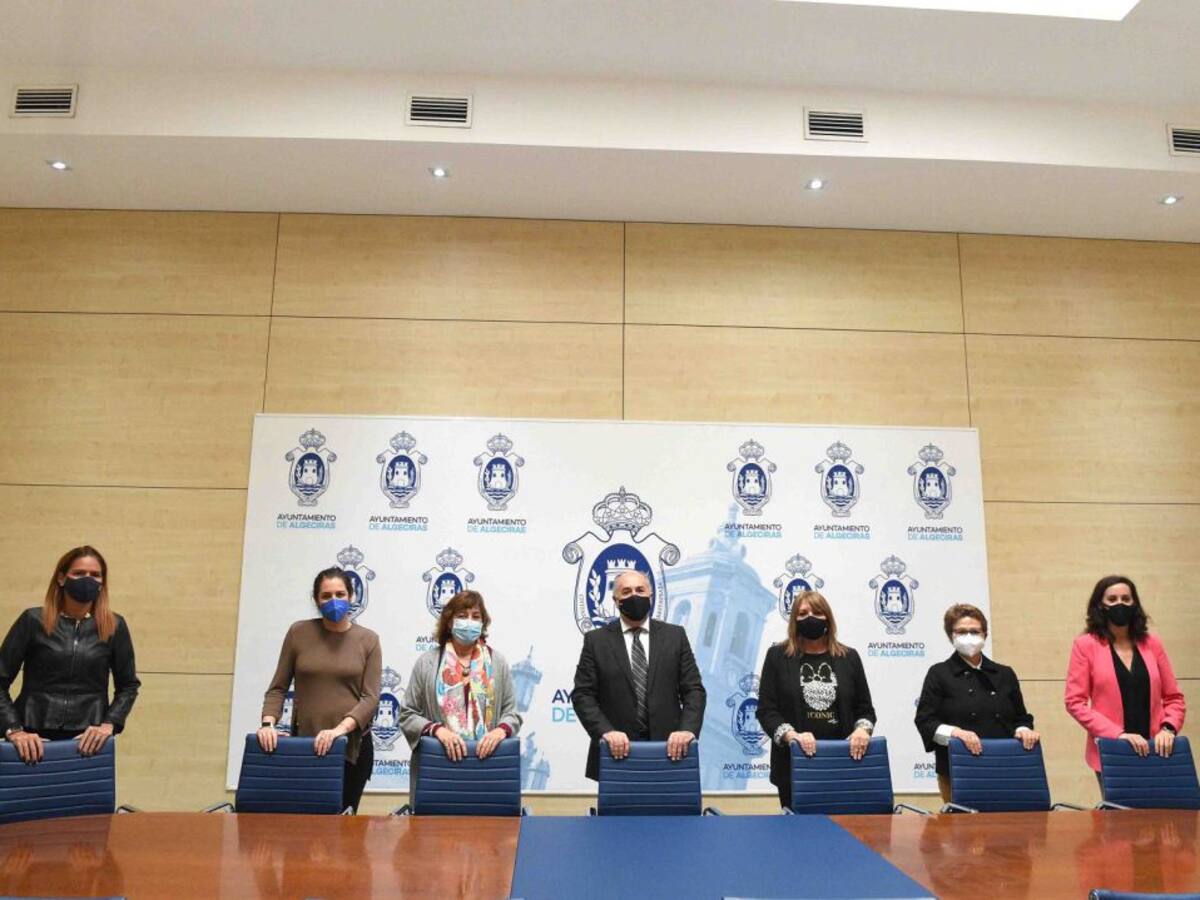 El Ayuntamiento de Algeciras cede la antigua biblioteca para un Centro de Día de Discapacitados