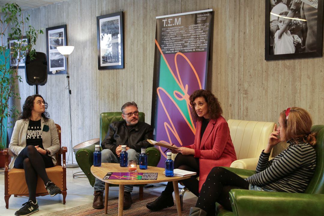 Momento de la rueda de prensa . Noelia Coll (Cabanyal Íntim), Roberto García (IVC), Maite Ibáñez i Anna Albaladejo (creadora SLIT)