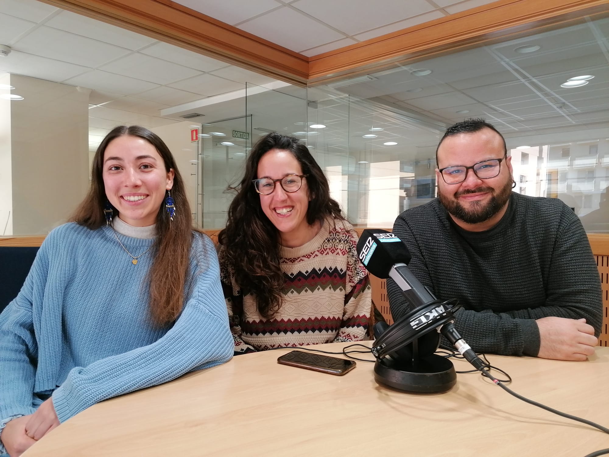 Mireia López, Jana Gallofré i Cristian Lienlaf