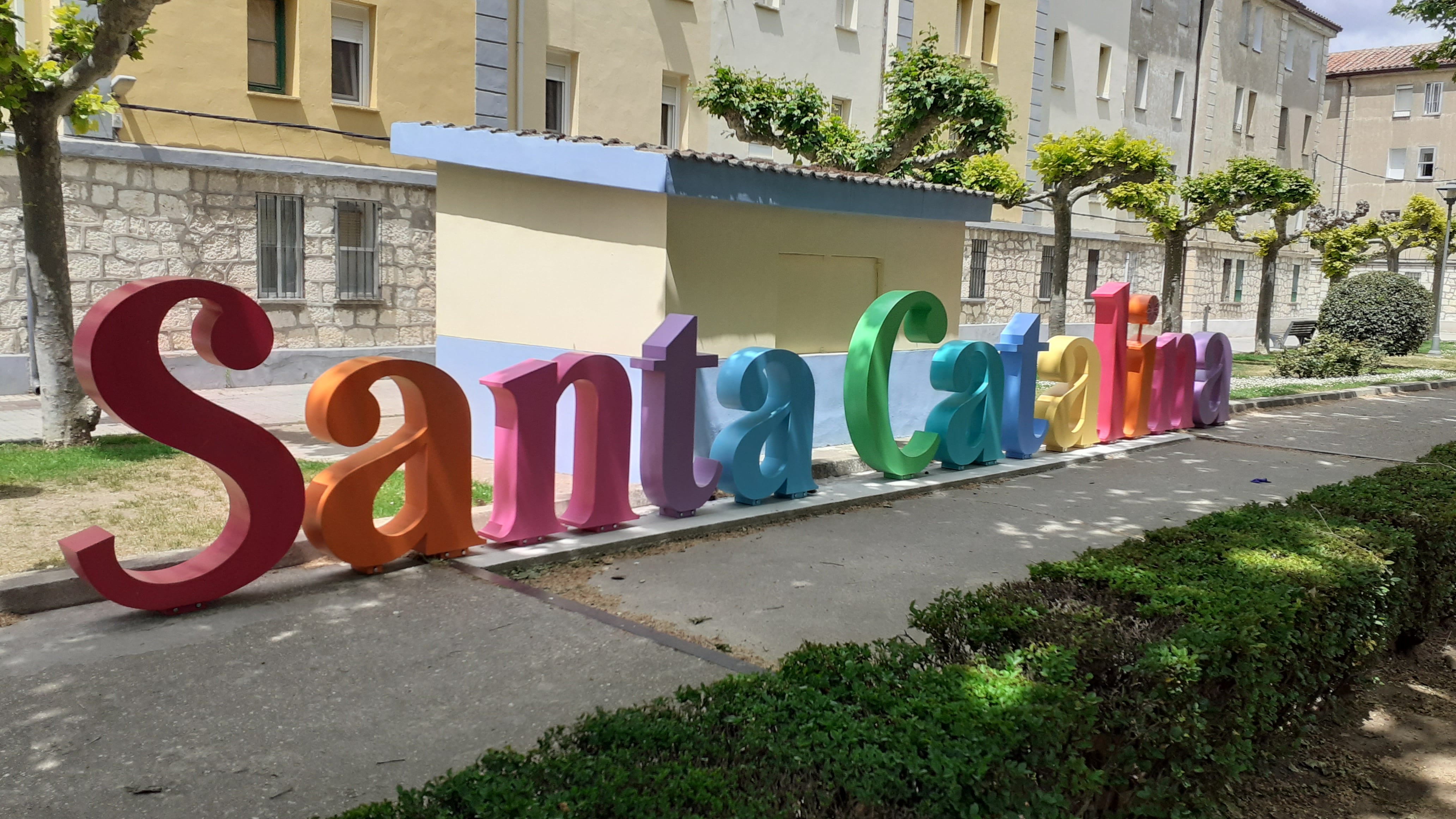 Composición encargada e instalada por la Asociación de Comerciantes de Santa Catalina