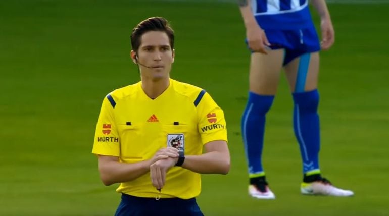 El árbitro José Luis Munuera Montero.