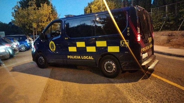 Un vehículo de Policía Local