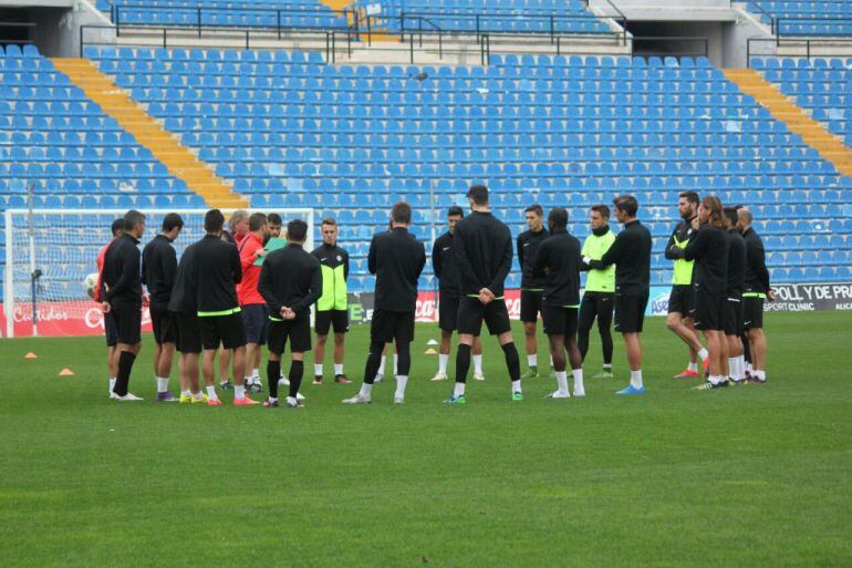 Imagen del entrenamiento de esta mañana en el Rico Pérez