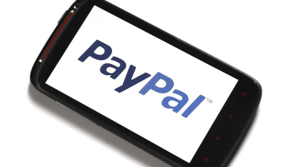 La denuncia de Jesus Soria es para un cobro indebido de Paypal.