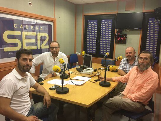 Juanjo Ruiz, Aurelio Gómez, y Alejandro Ibañez en el estudio de Córdoba Hoy por Hoy con José Manuel León