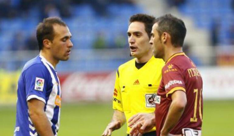 Mal arbitraje de Muñoz Mayordomo en Mendizorroza.