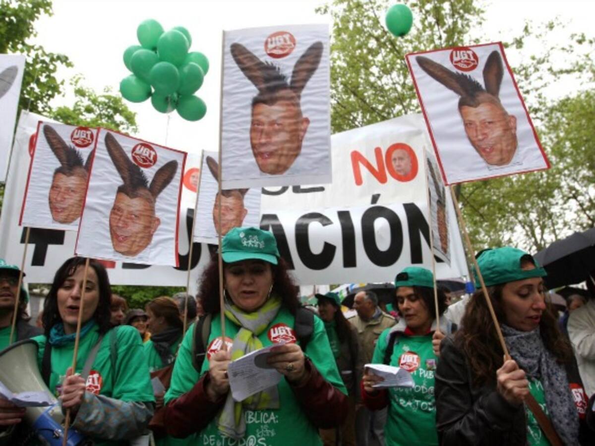 Valladolid manifiesta en las calles el rechazo a la reforma educativa del ministro Wert