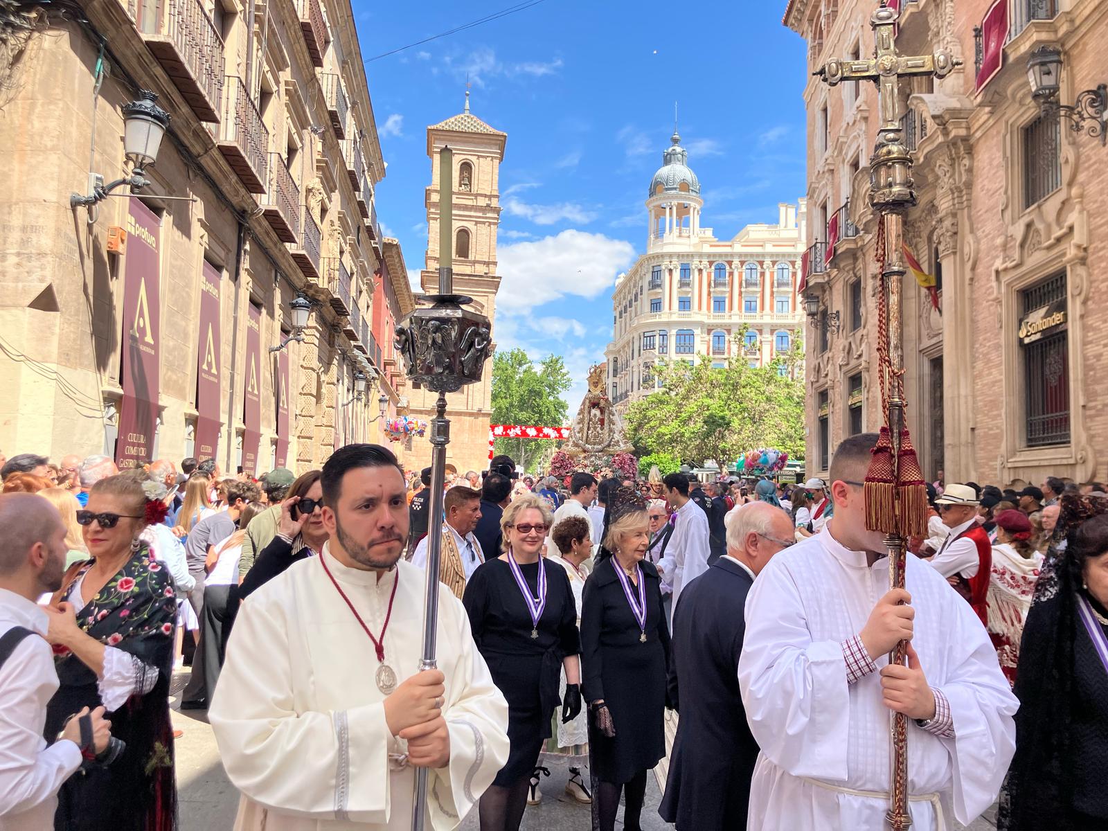 El micrófono de Radio Murcia ha seguido de cerca la procesión con la imagen de la Virgen de la Fuensanta.