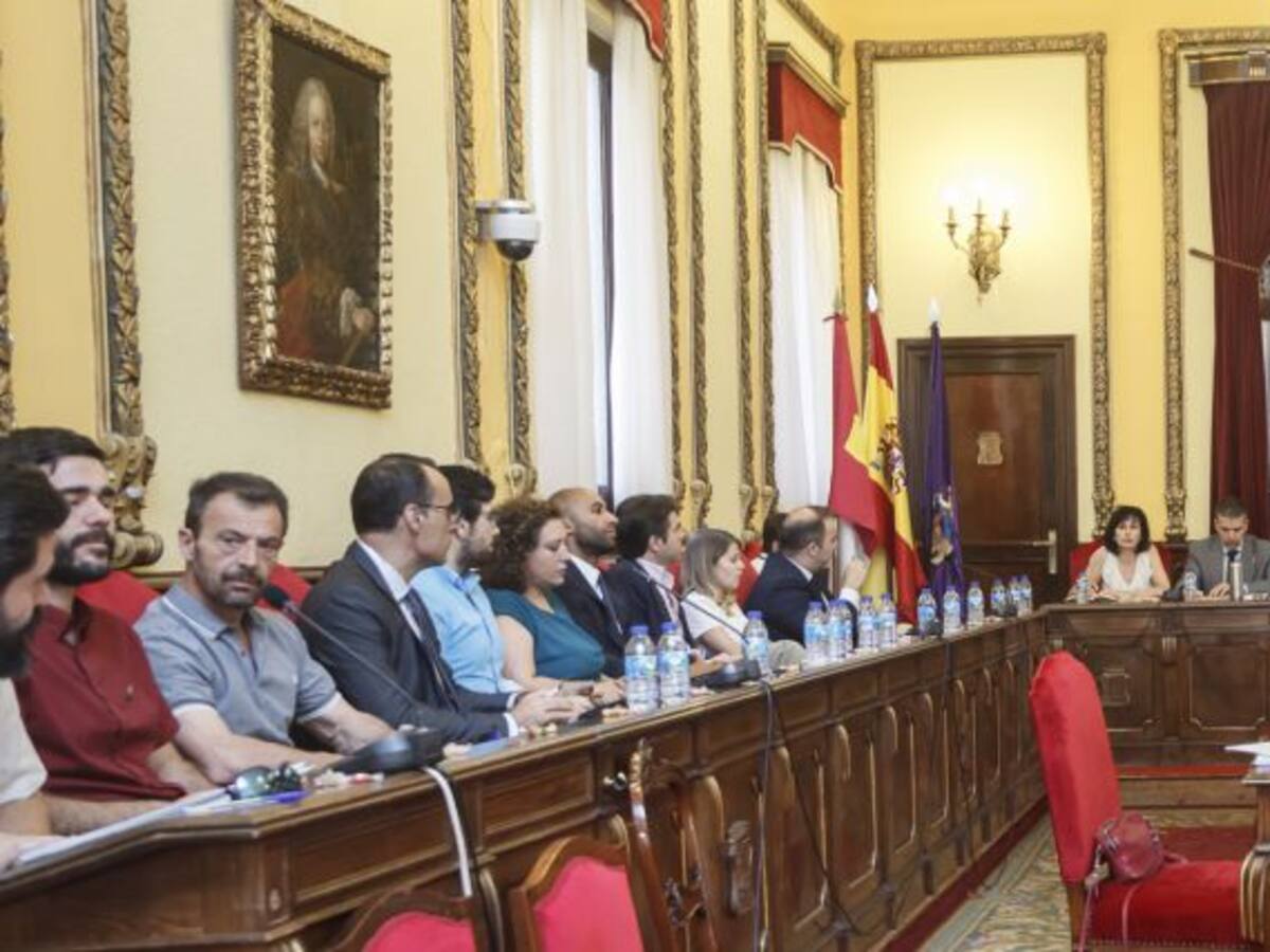 Aprobadas las liberaciones y los sueldos del nuevo Ayuntamiento de Guadalajara