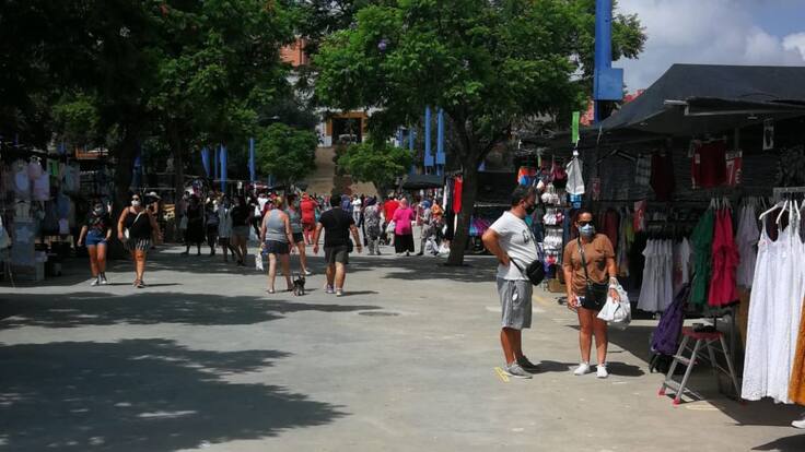 El Mercadillo en Algeciras ya puede montar el total de sus puestos