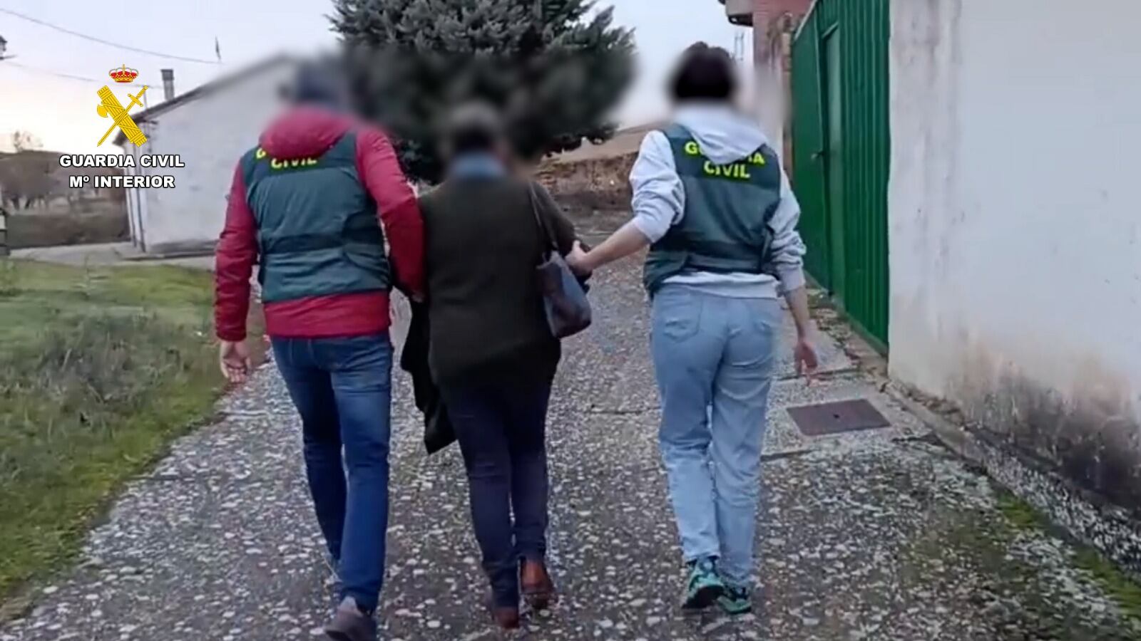 Detenidos por segunda vez en Burgos una falsa doctora y su hijo por recetar sin licencia y prescribir terapias inventadas