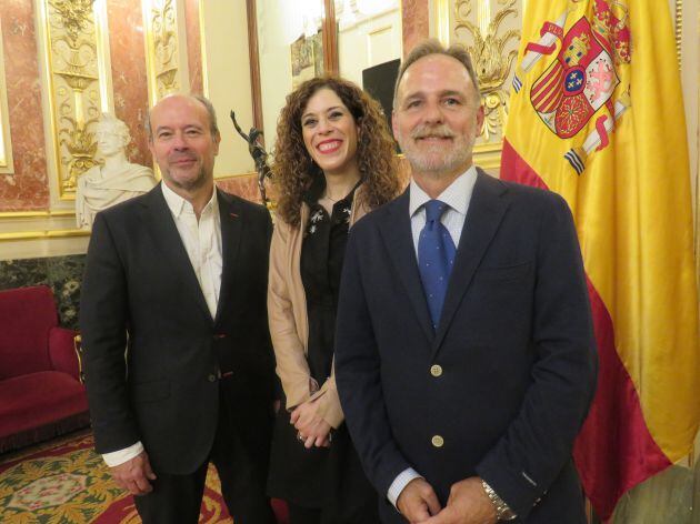 Salvador de la Encina, en primer plano, junto con Miriam Alconchel y Juan Carlos Campo