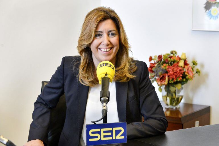 Susana Díaz, presidenta de la Junta de Andalucía, en una imagen de archivo durante una entrevista en la Cadena SER