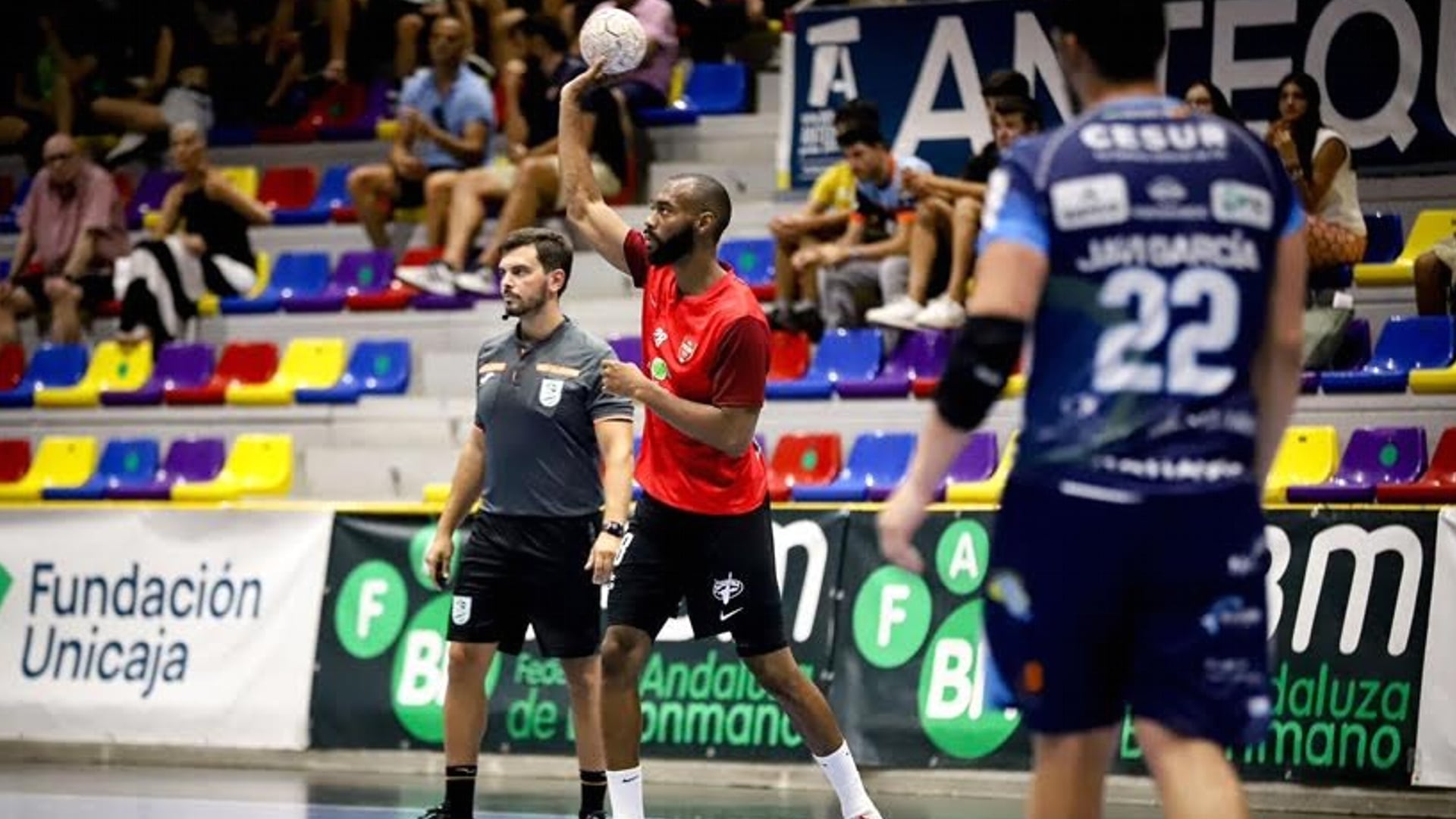 Dilan Belalcázar, nuevo jugador del Dólmenes Antequera de balonmano
