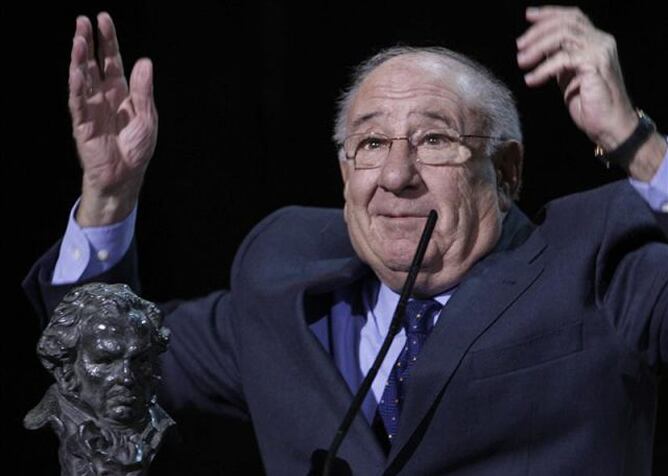 Alfredo Landa en 2007 recogiendo el Goya de honor