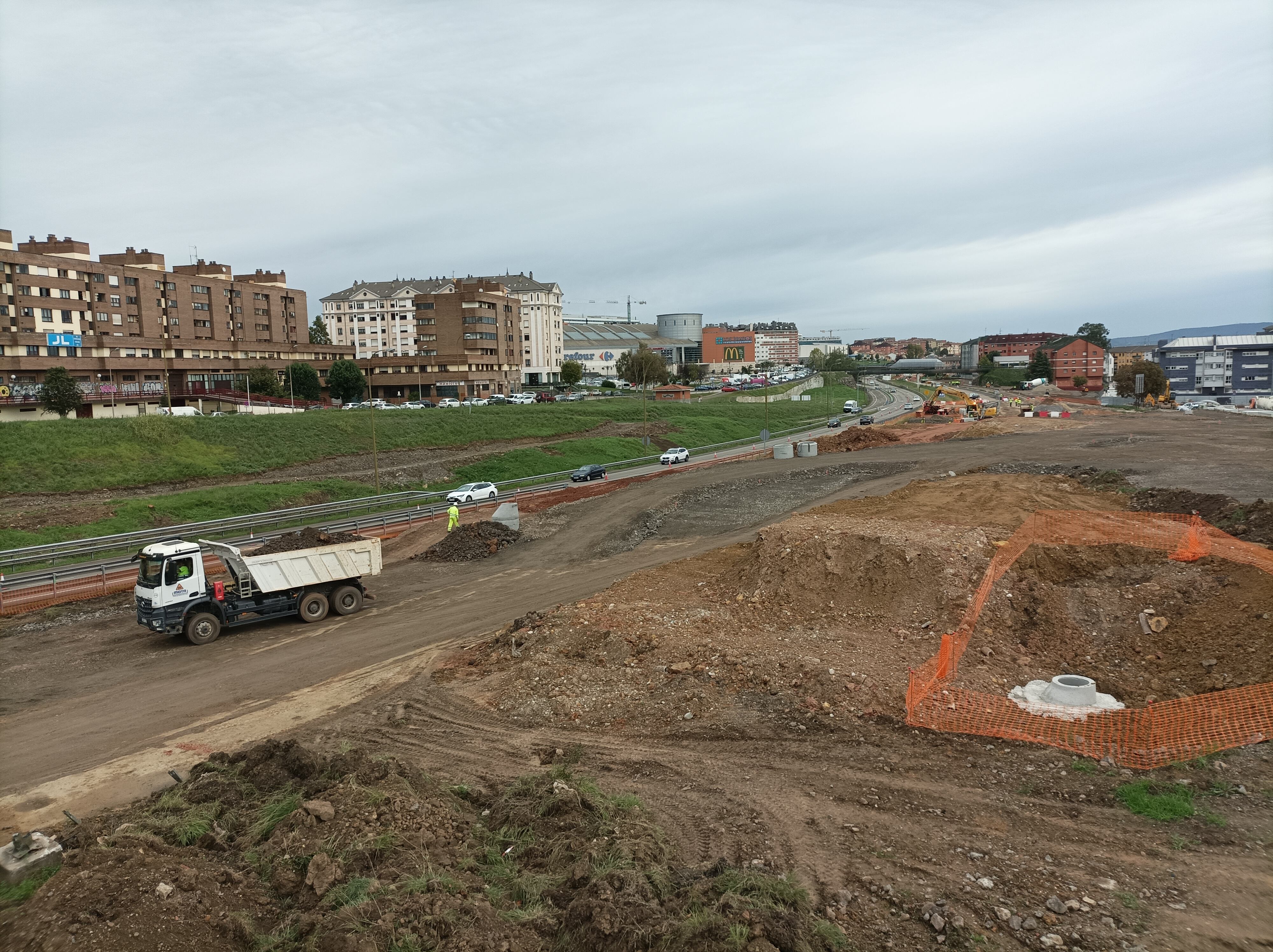 Obras en la entrada de Oviedo en la A-66