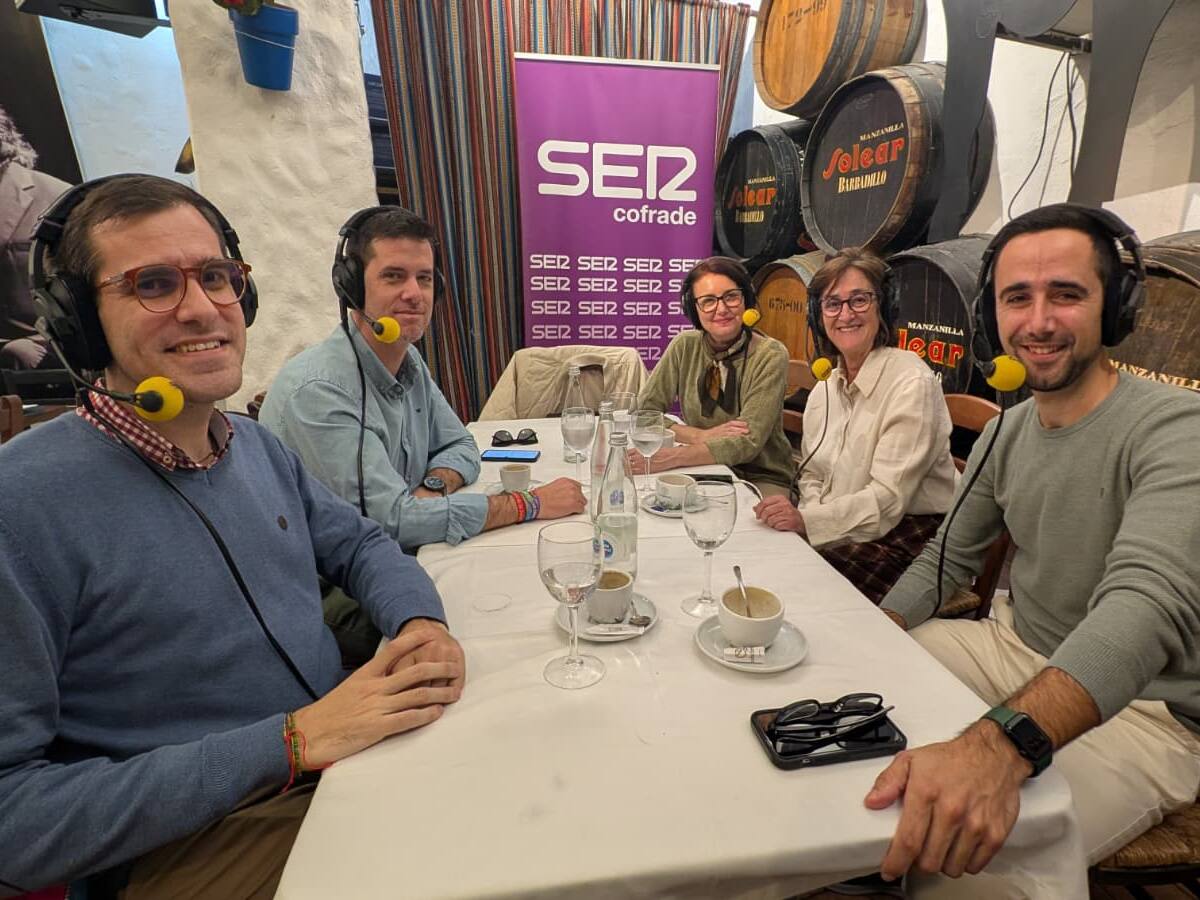 Emoción, nervios y tradición: así se vive una procesión desde dentro