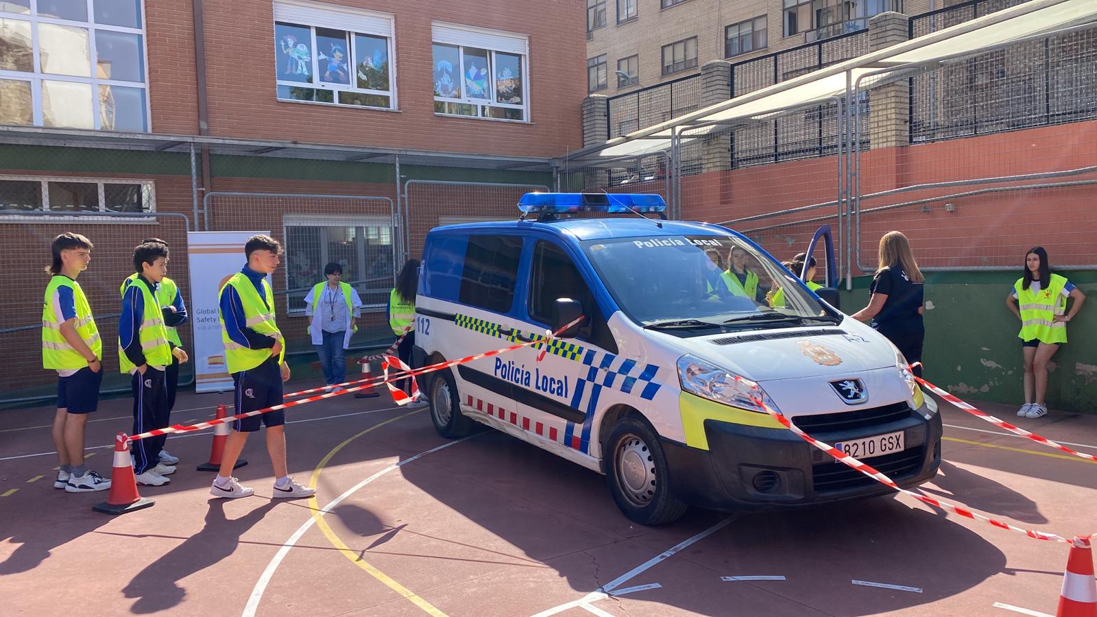 Alumnos y alumnas del Colegio Vera Cruz de Aranda han participado en el programa VIA de Seguridad Vial