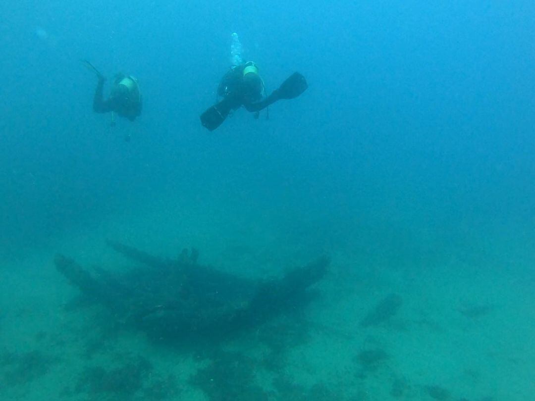 La Armada vela por el patrimonio arqueológico subacuático de Águilas.