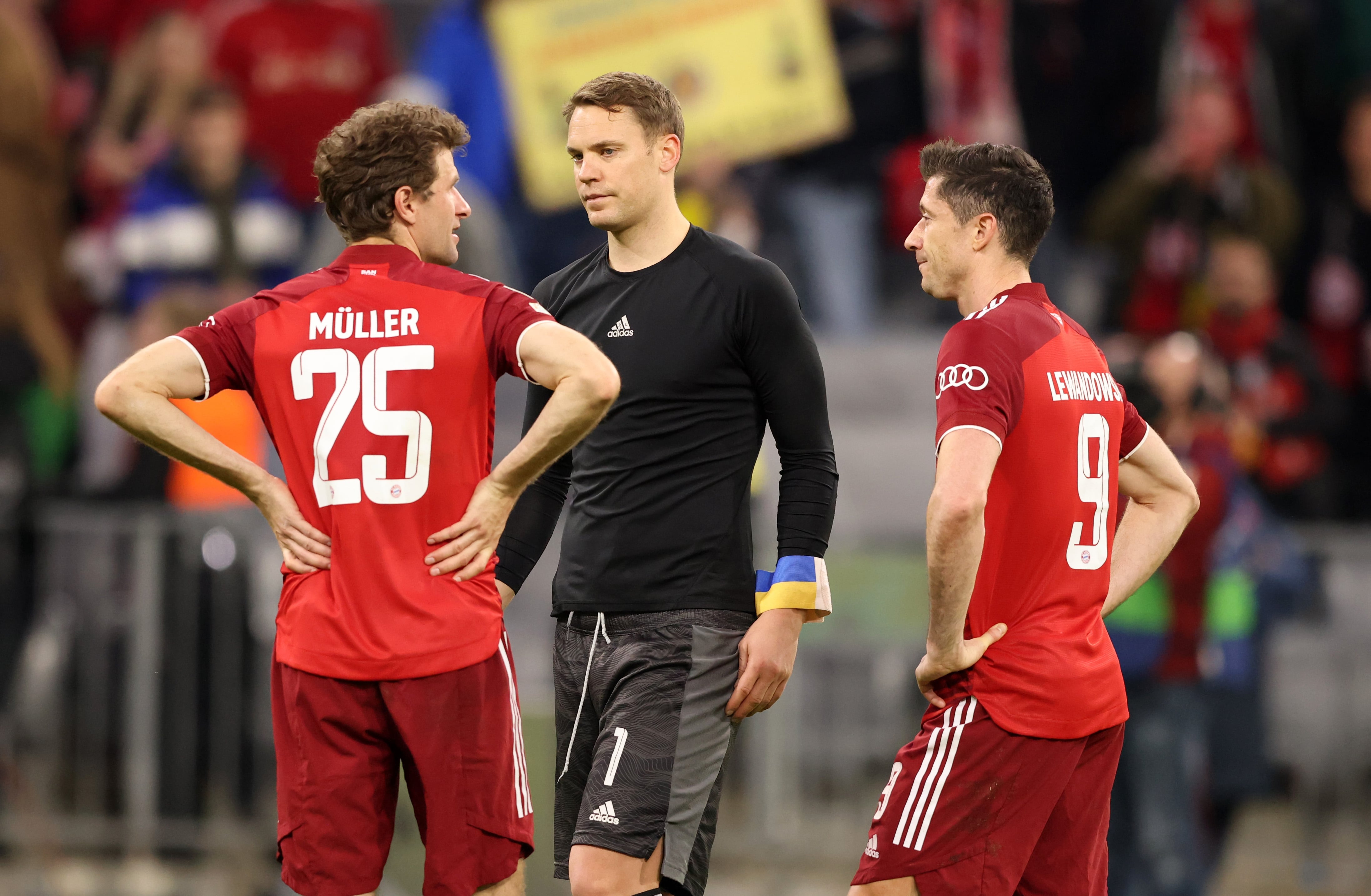 Lewandowski, Neuer y Muller, tras la derrota ante el Villarreal