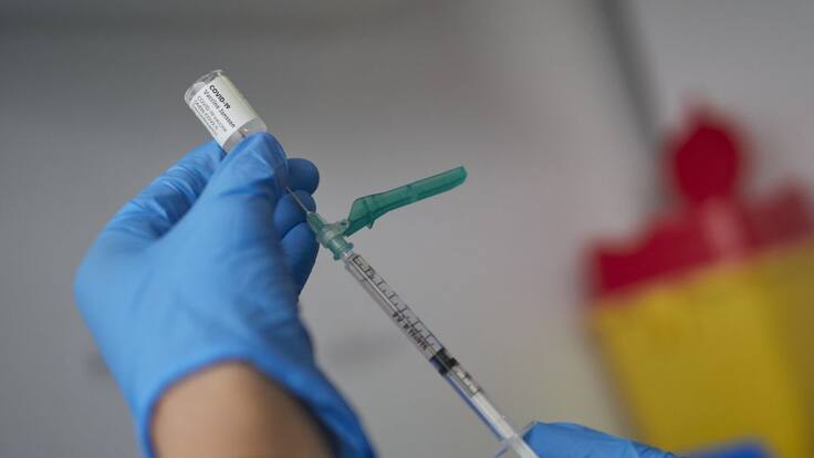 Nos vacunamos: La entrada de Lorente (23/04/2021)