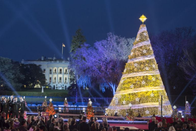 Ceremonia de encendido del Árbol de Navidad Nacional en 2017