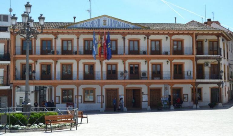 El Ayuntamiento asegura que no han privatizado ningún servicio