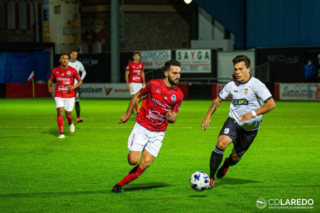 Los futbolistas del CD Laredo que residen en esta localidad o en Colindres podrán desplazarse a Noja para entrenar o disputar un partido, pero no podrán hacerlo en sus municipios.