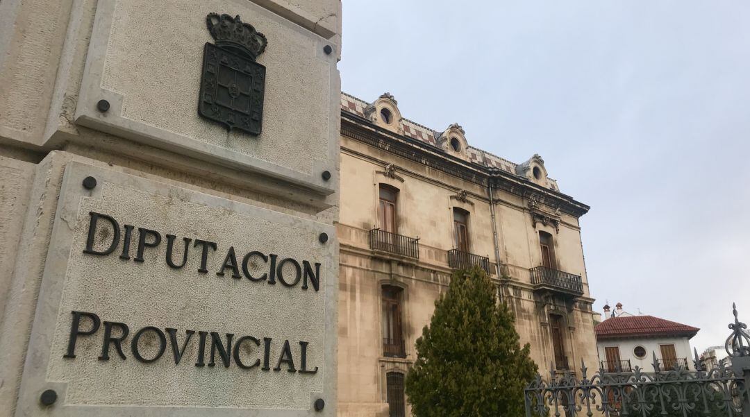 Acceso a la Diputación de Jaén.