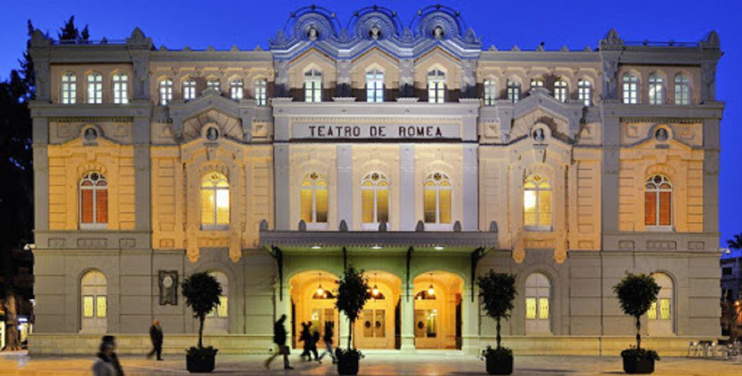 Fachada del Teatro Romea de Murcia