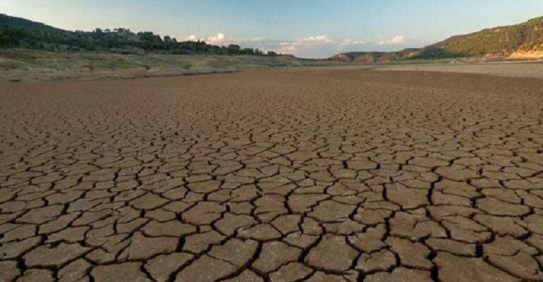 Imagen del embalse de Entrepeñas.