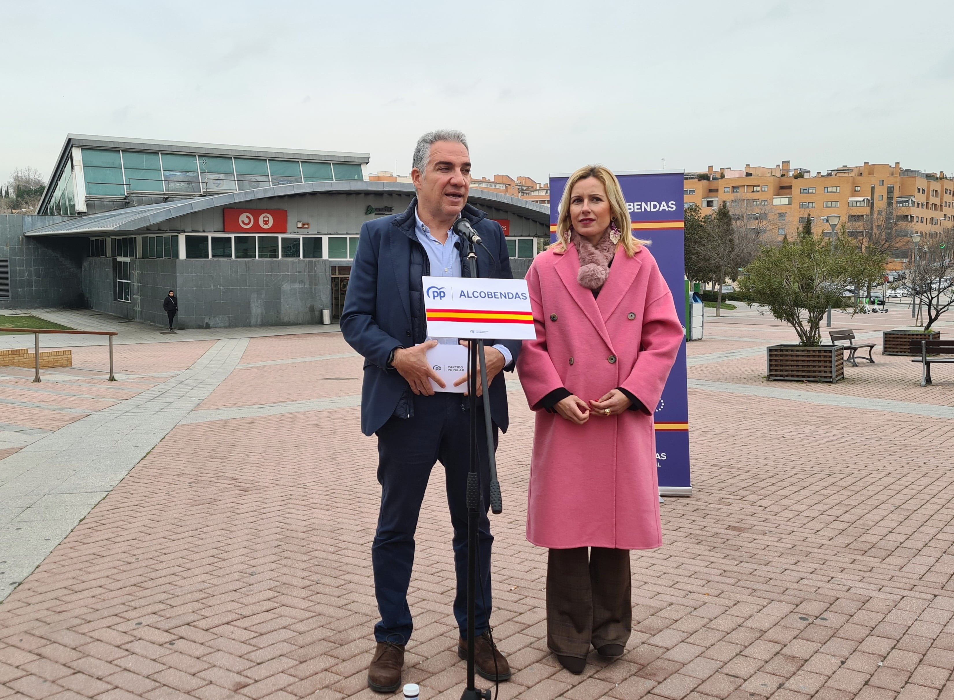 Rocío García y Elías Bendodo reclaman a Pedro Sánchez que detenga el “maltrato” a Alcobendas y mejore la red de Cercanías