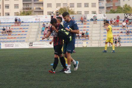 Mario Uclés sufrió un tirón