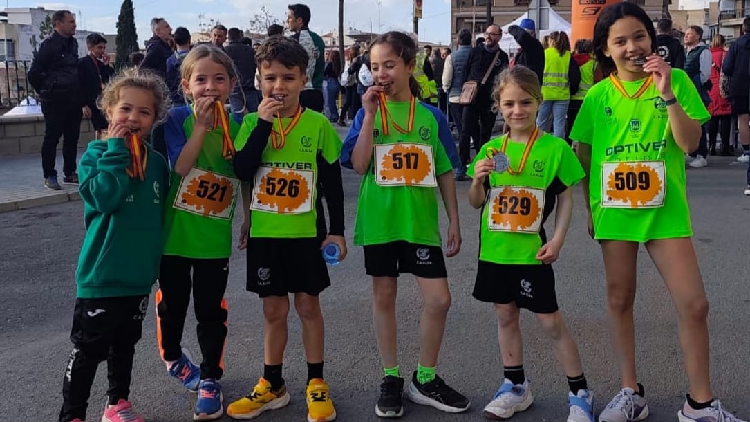 La cantera del Club Atletismo Elda sigue progresando