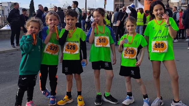 La cantera del Club Atletismo Elda sigue progresando