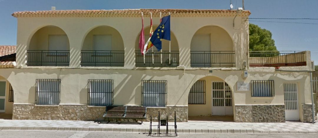 Fachada del Ayuntamiento de El Salobral