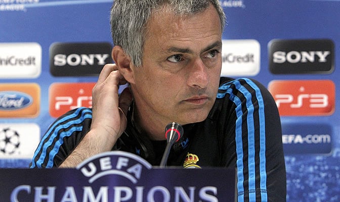 Mourinho comparece ante los medios