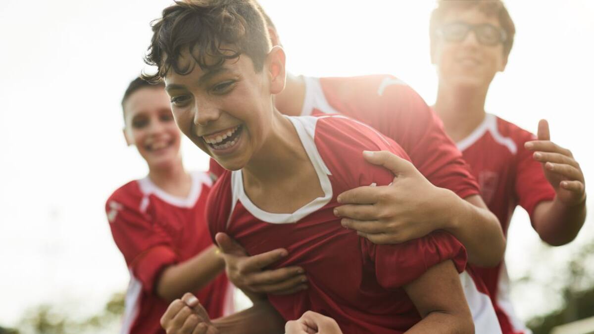 ¿Patrocinios en el fútbol base? Más, por favor